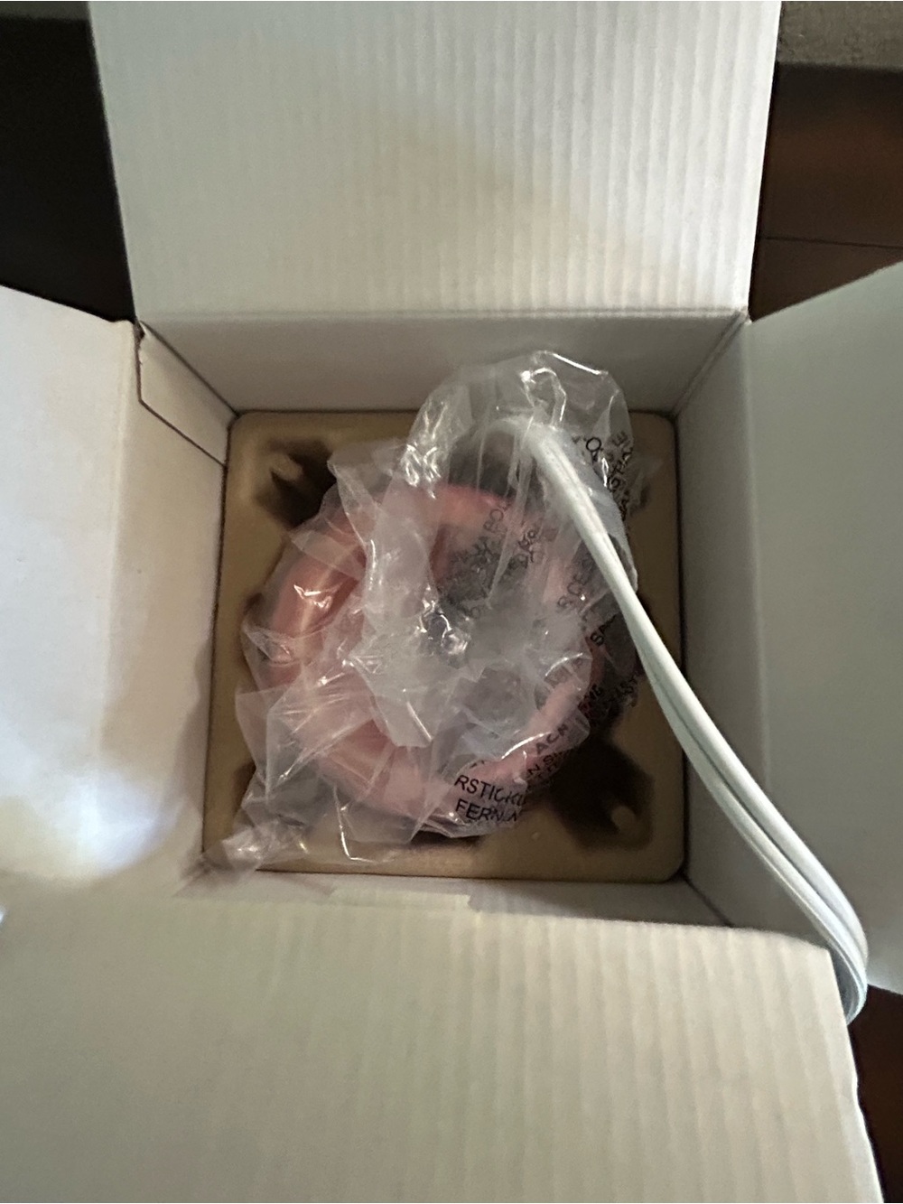 Scentsy Wax warmer in Petal Pink - Picture 4 of 8